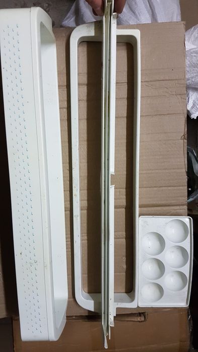 Полички в холодильник