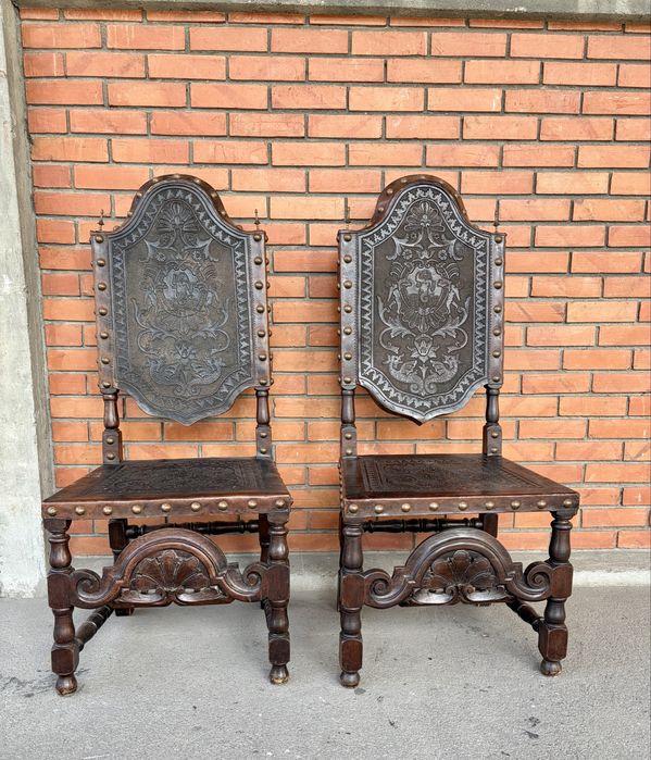 Conjunto de 2 cadeiras antigas