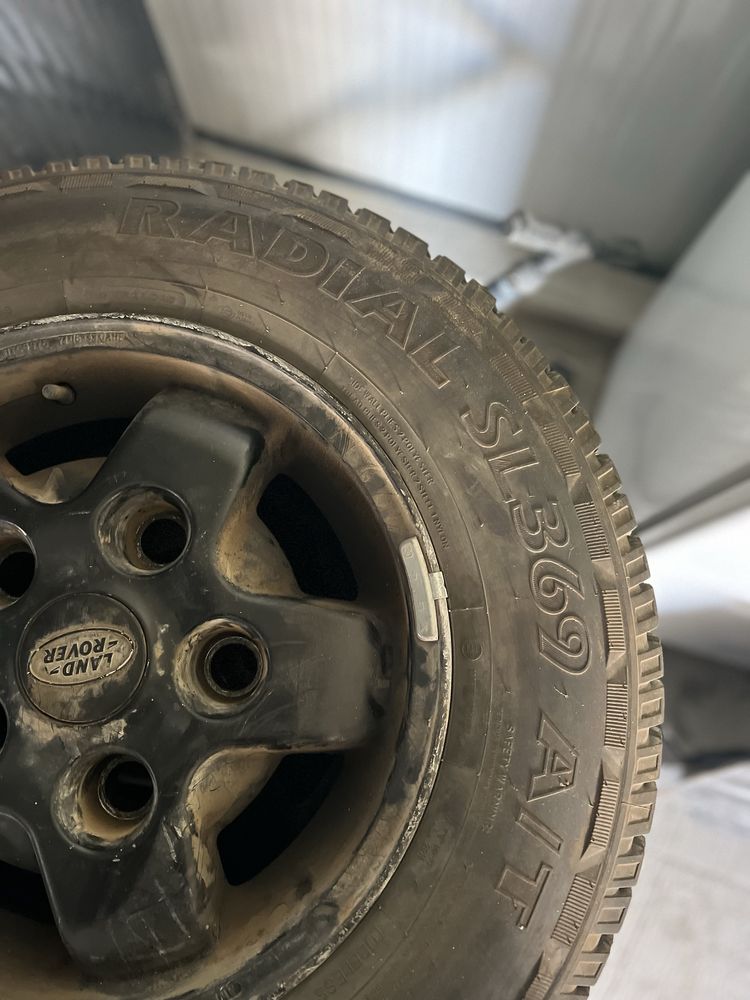 Jantes land rover com pneus novos