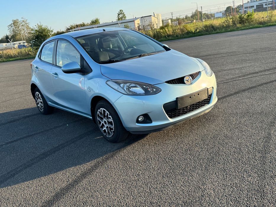 Mazda 2 Ładna Mazda Klimatyzacja Grzane fotele Gotowa do Jazdy