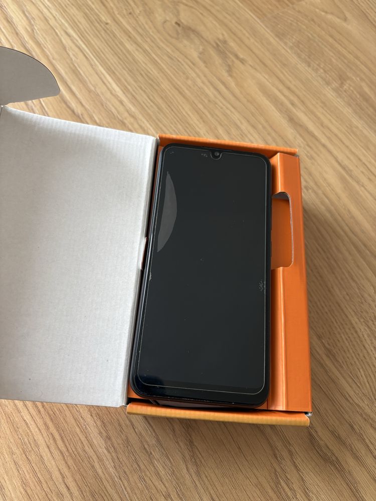 Telefon Motorola e6 plus czarny srebrny android