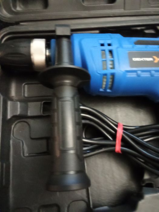 Дрель ударная Dexter 900id2.5