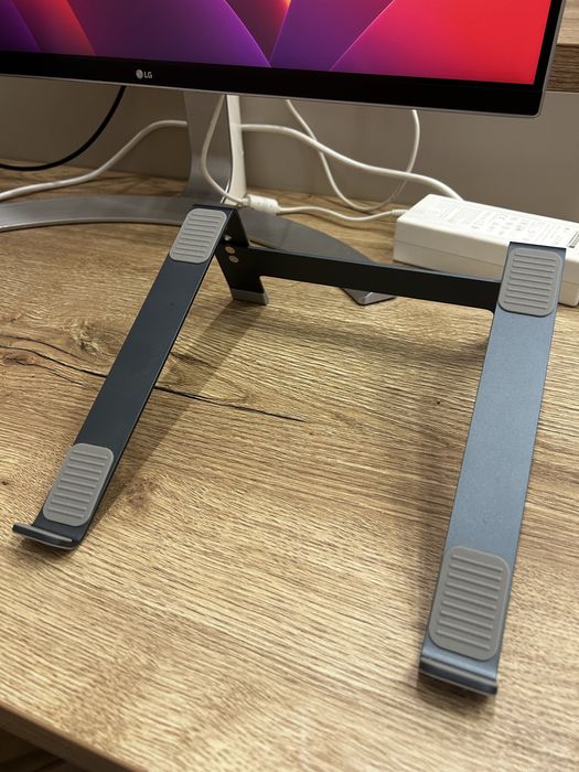 Подставка для ноутбука Baseus.