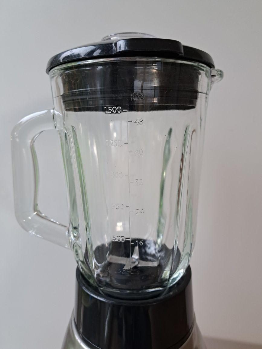 Russell Hobbs blender kielichowy 2w1