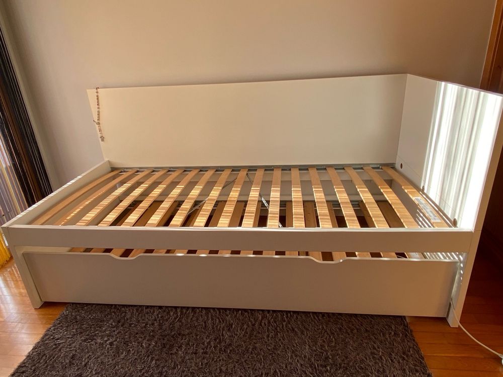 Cama de solteiro dupla s/ colchoes