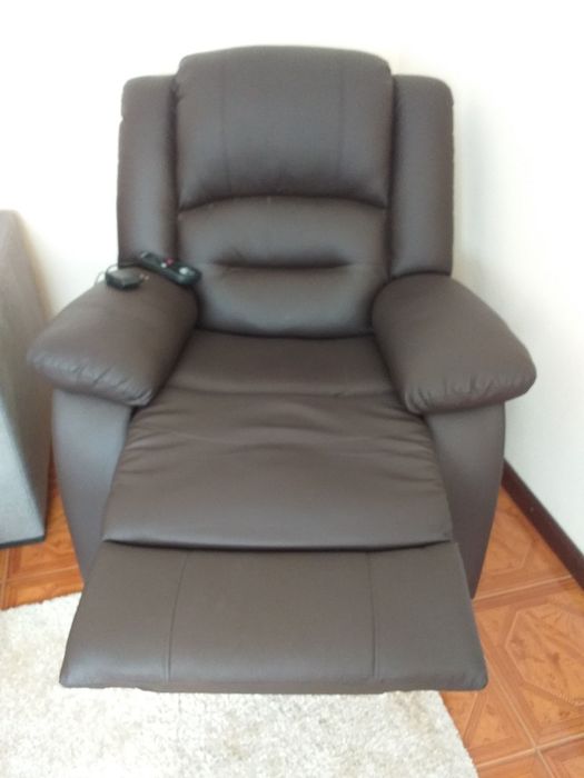 Poltrona relax em pele genuina