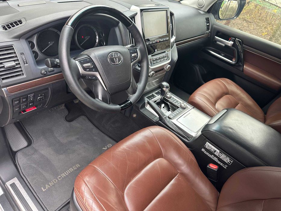 Toyota LC200 / Обмін на електромобіль.