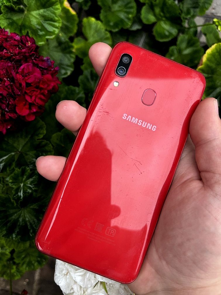 Samsung Galaxy A30 3/32GB Red Naverloock NFC