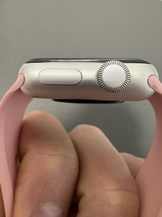 Apple Watch Series 3 38 мм — чудовий стан!