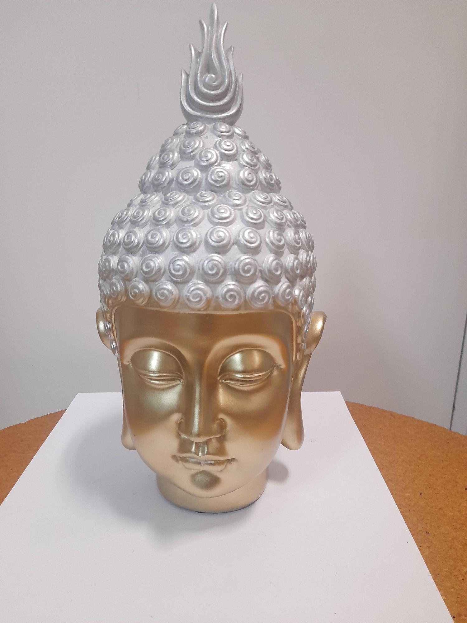 Figura de Cabeça  de Buda Dourado