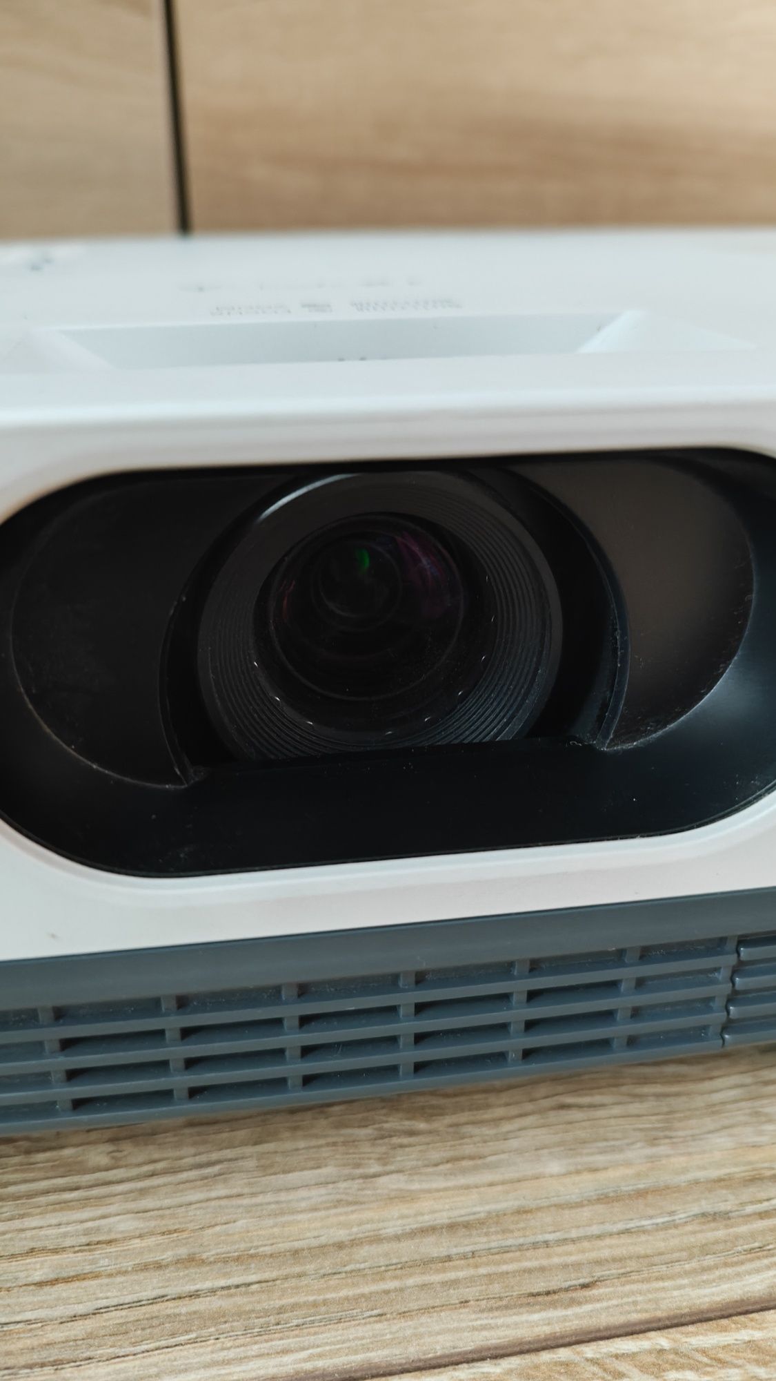 Projektor Sanyo PLC-XD2200