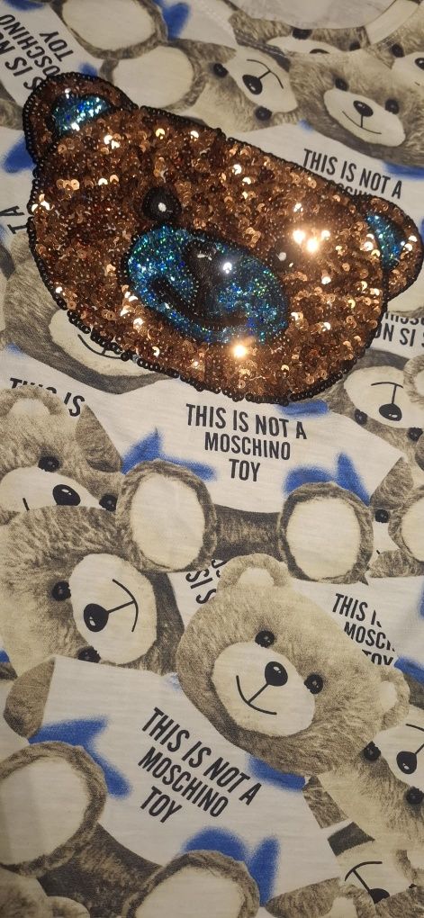 Moschino biżuteryjna nowa kolekcja