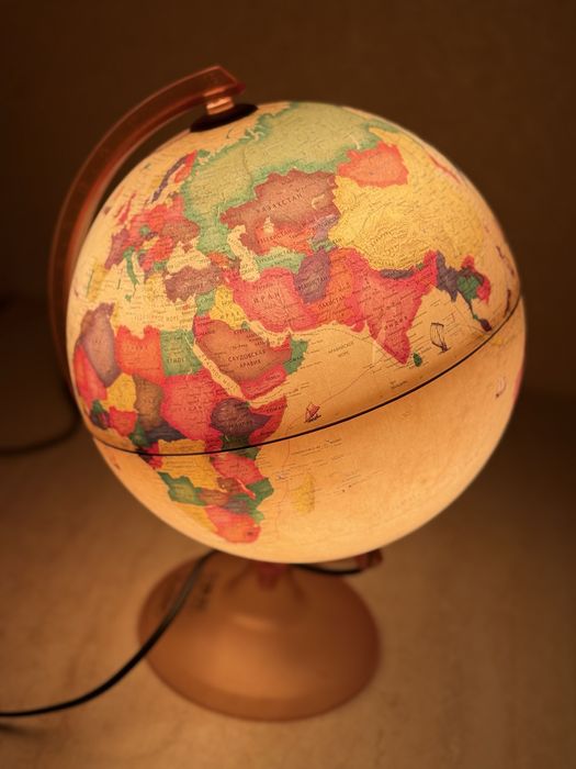 Глобус! Стан дуже добрий!