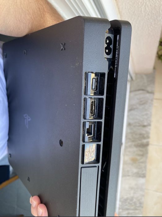 PS4 1T sem comando