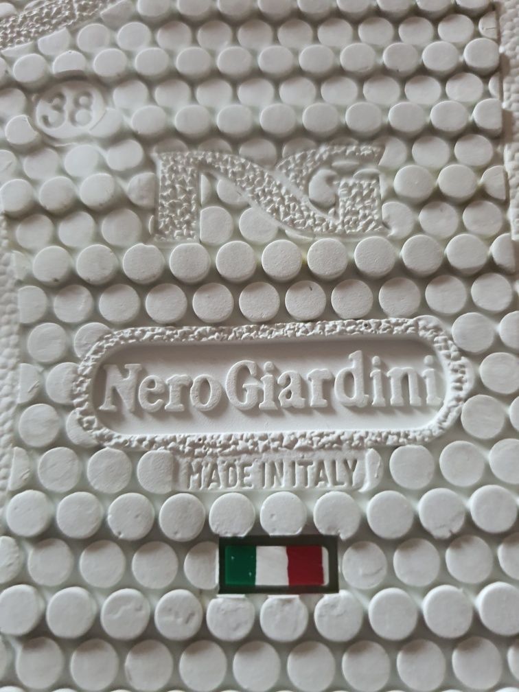 Оригінал‼️38р Сліпони Nero Giardini – Італійська якість і комфорт