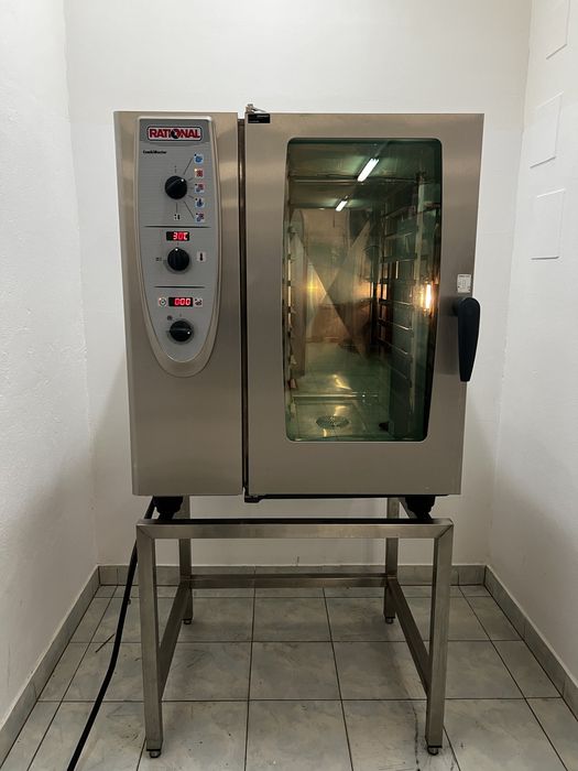 Piec konwekcyjno-parowy RATIONAL CM 101E. Piec konwekcyjny 10GN