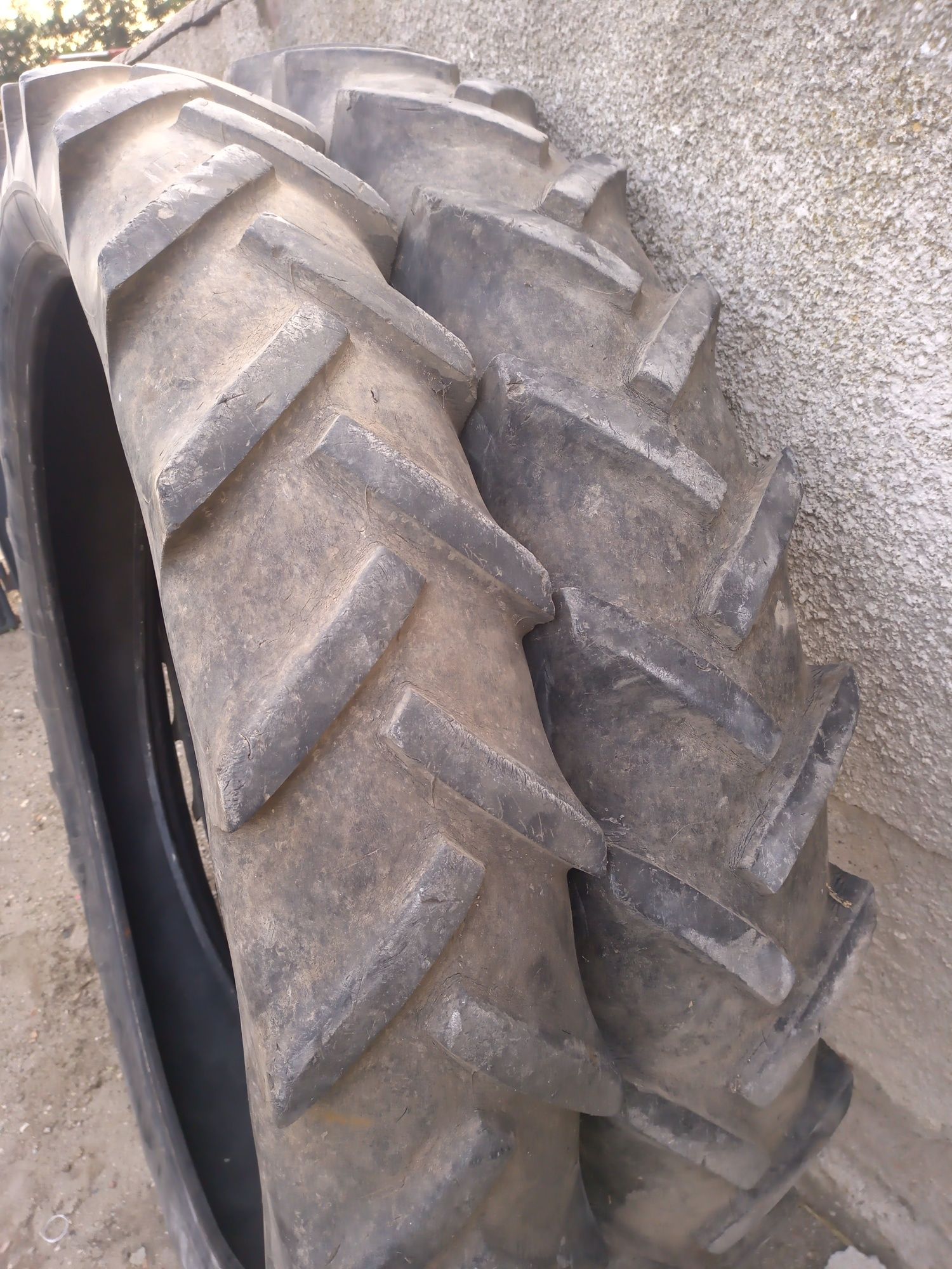 Opony 9.5 R 48 MICHELIN