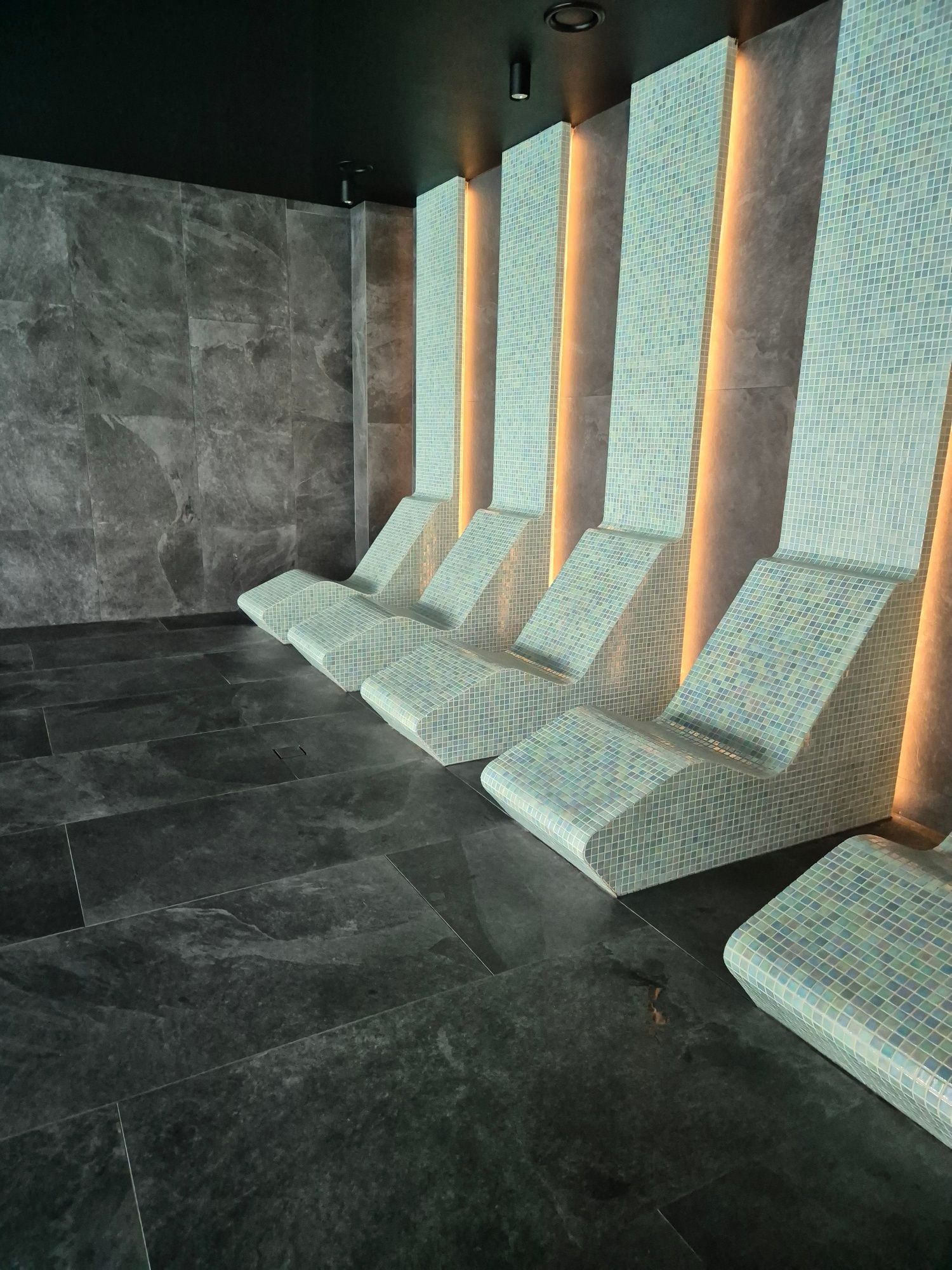 Nowy apartament w Szklarskiej Porębie  z basem i  spa.