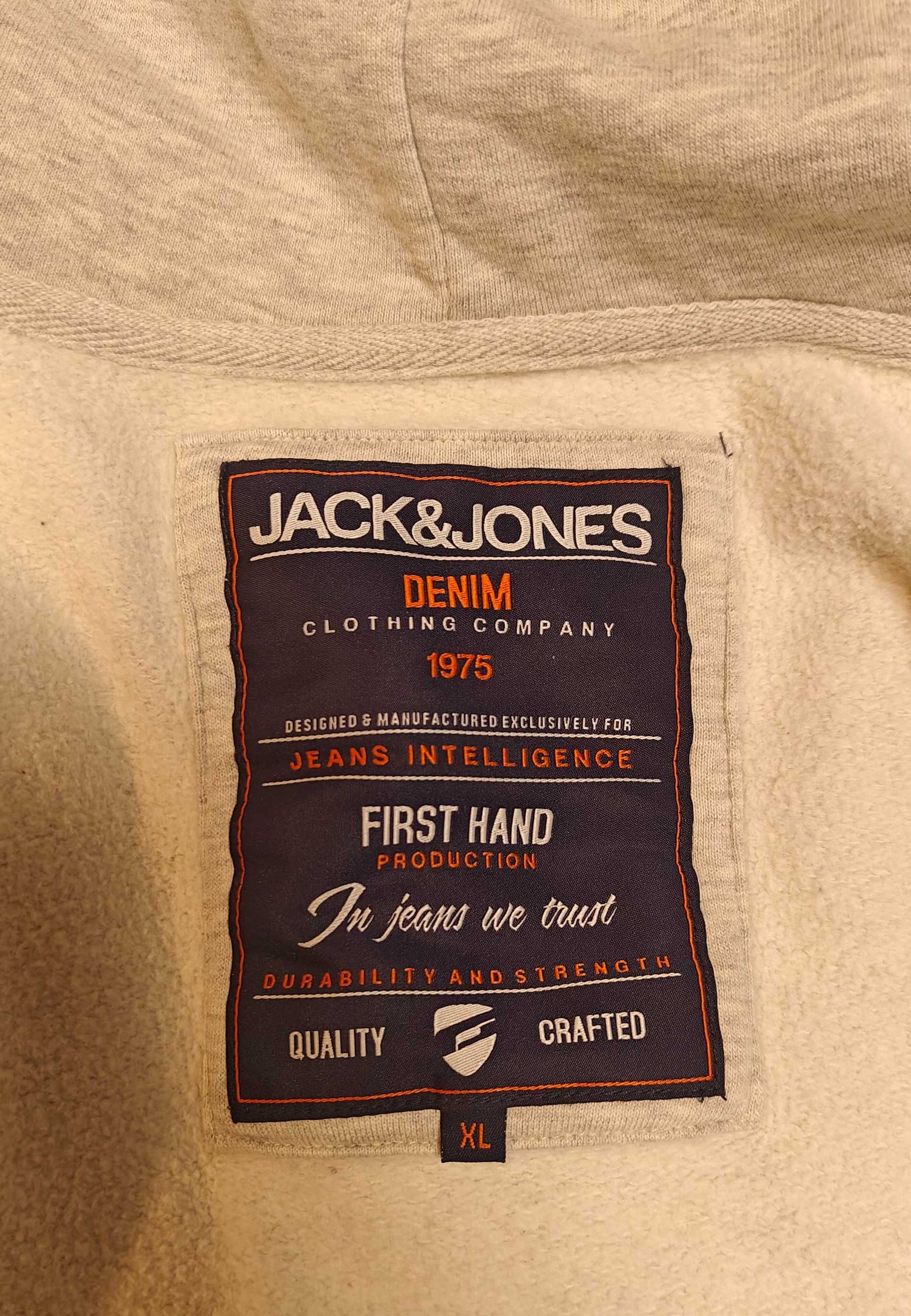 Продам мужское зипхуди Голландского бренда 
JACK & JONES