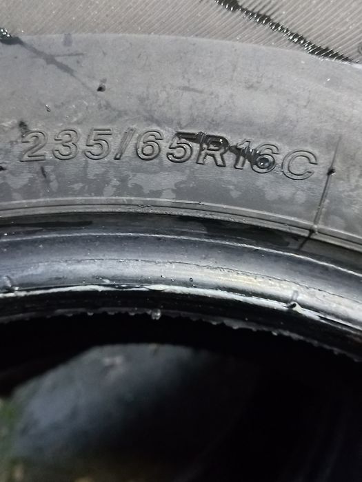 Резина  LASSA на автобус