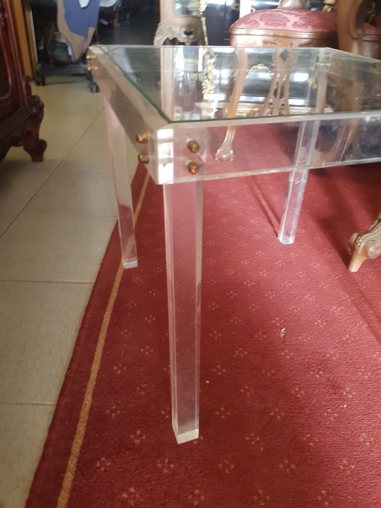 Mesa de centro, acrílico e vidro