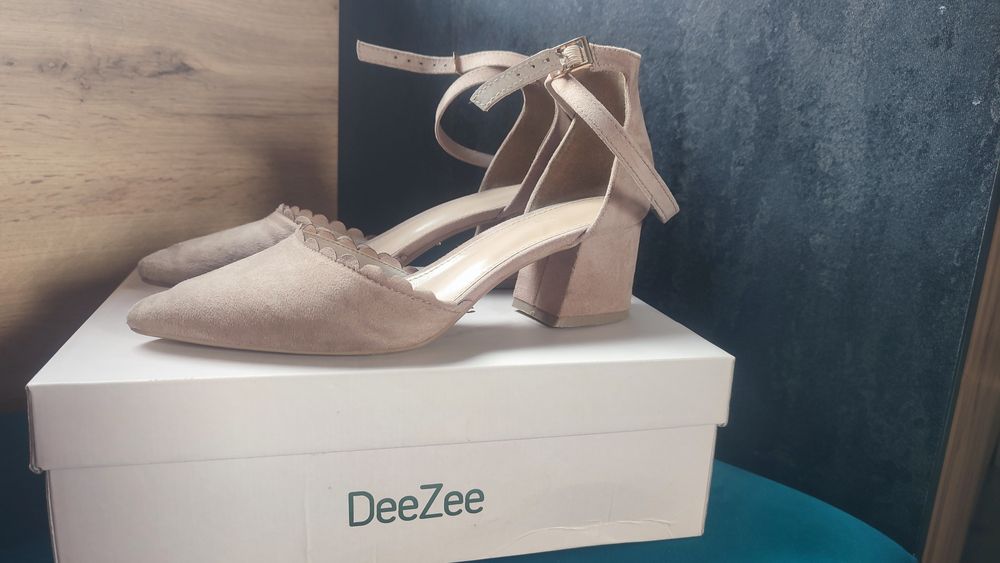 Czółenka rozmiar 39