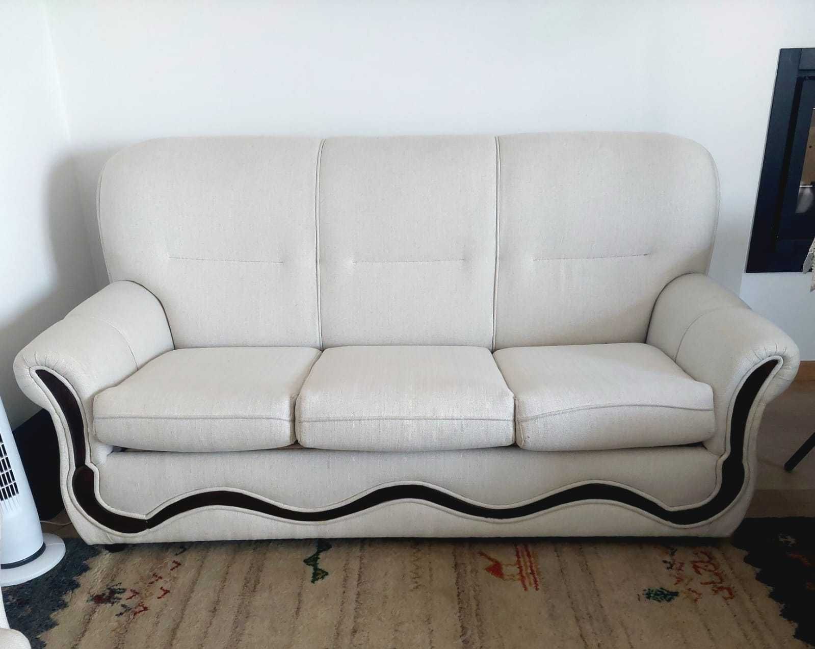 Conjunto sofá + duas poltronas
