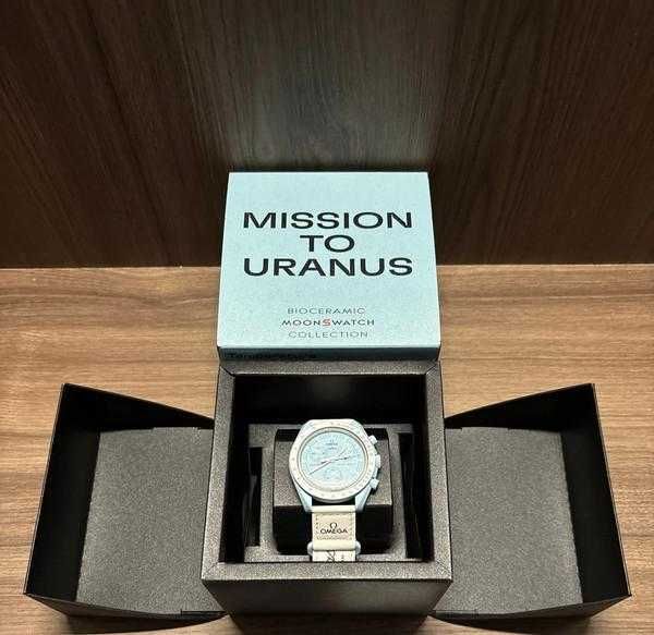 Omega x Swatch Uranus SO33L100 Cosmic Jet Lag