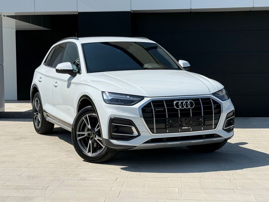 Audi Q5 50e 299 PS Matrix LED Kamera CarPlay KeyLessGo ACC Alcantara F.Vat23%