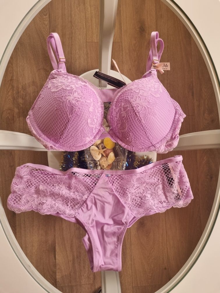 Victoria's secret  комплект белья 34С/ С,М