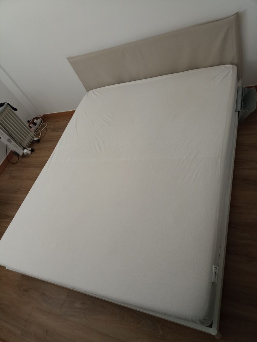 Cama IKEA KLEPPSTAD