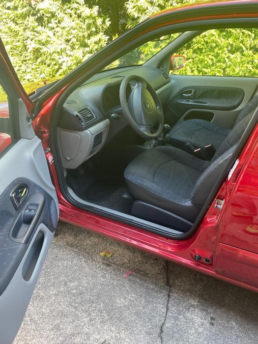 Renault clio 2003