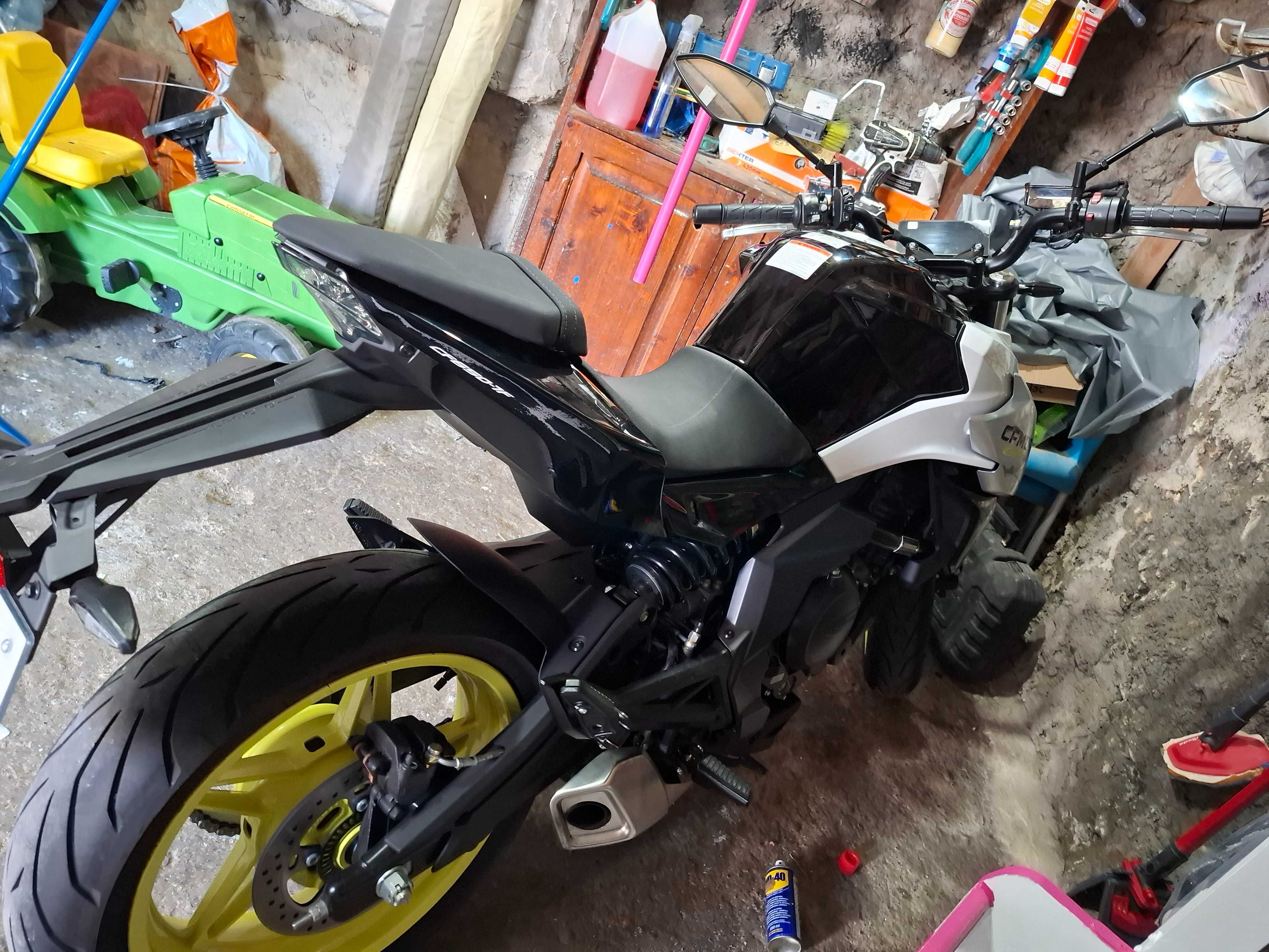 Moto CF 650 NK 2023