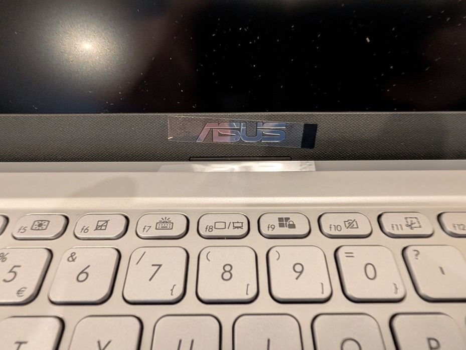 Portátil ASUS - i7 1165G7 - 15.6" - Com garantia