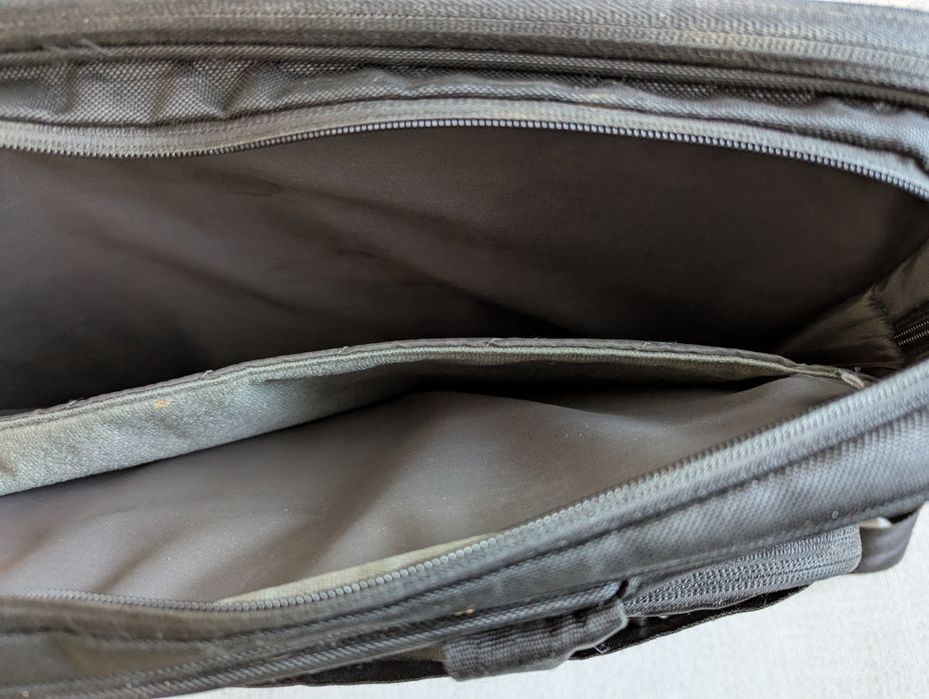 Torba na laptopa, przez ramię, marki Dell