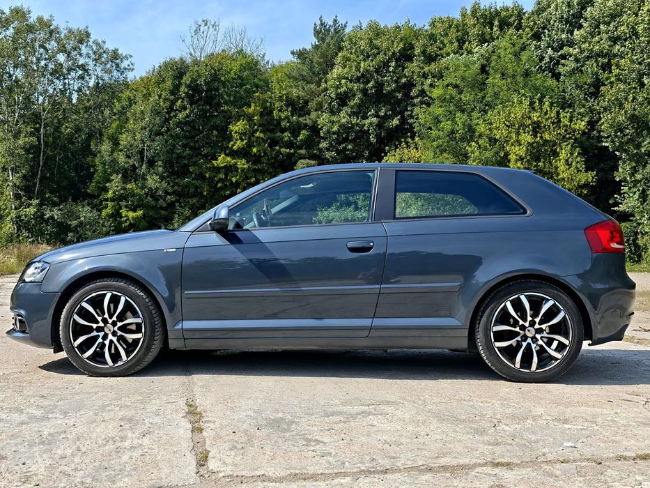 Audi A3 Audi a3 8p lift 2.0tdi CR 170km Xenon+LED 3x Sline