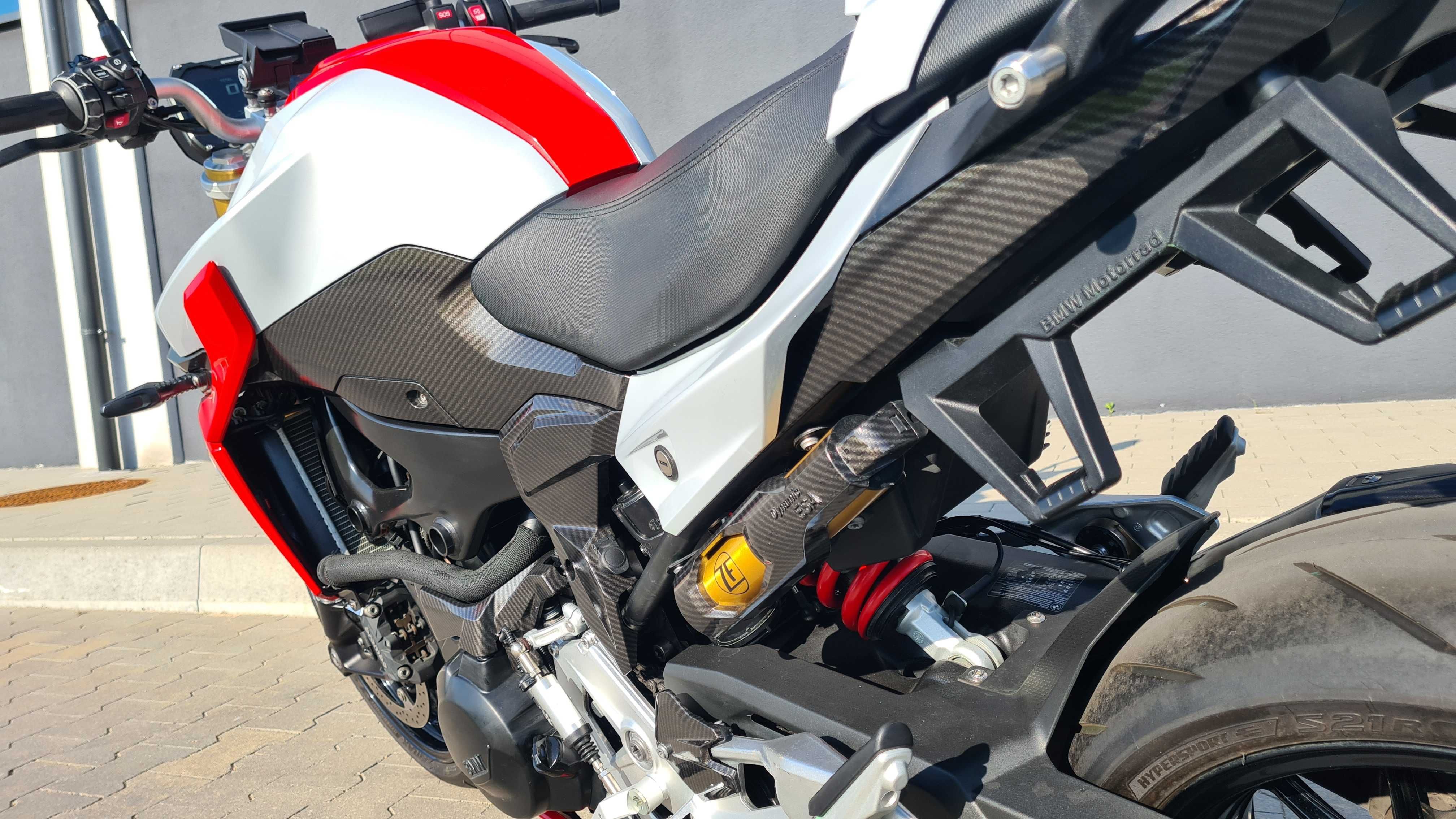 BMW F900R 2020r Carbon Dynamic ESA kufry