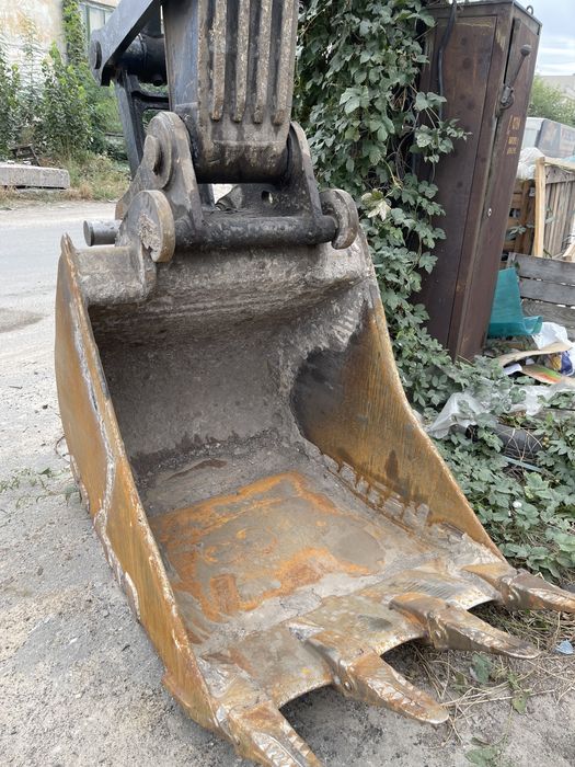 Екскаватор Doosan220