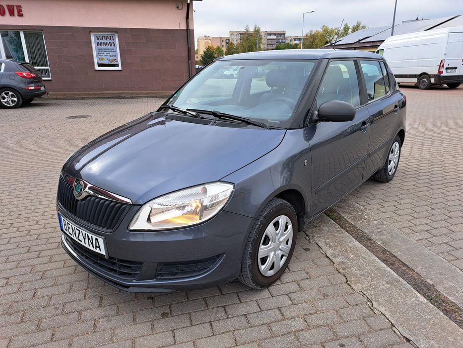 Skoda Fabia 1.2 Benzyna 60KM*Sprowadzona*Klimatyzacja*Nowy rozrząd*2 kpl kół*2011r