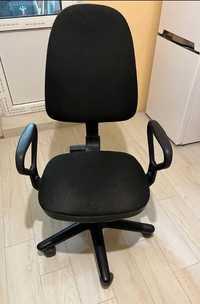 Продам кресло офісне