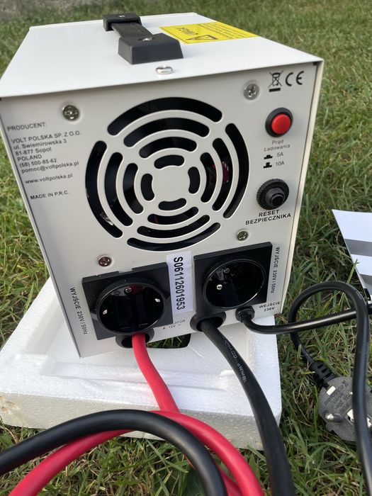 Інвертор, перетворювач напруги