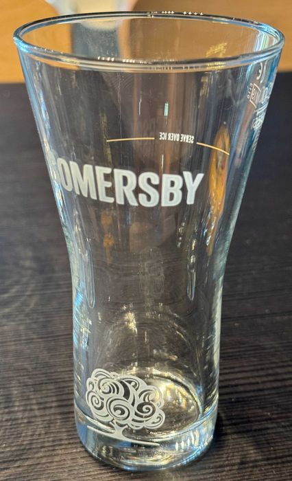 Conjunto de 9 copos Somersby