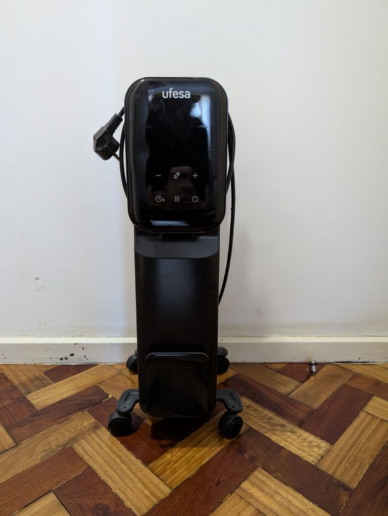 Aquecedor a Óleo UFESA RD1500D
