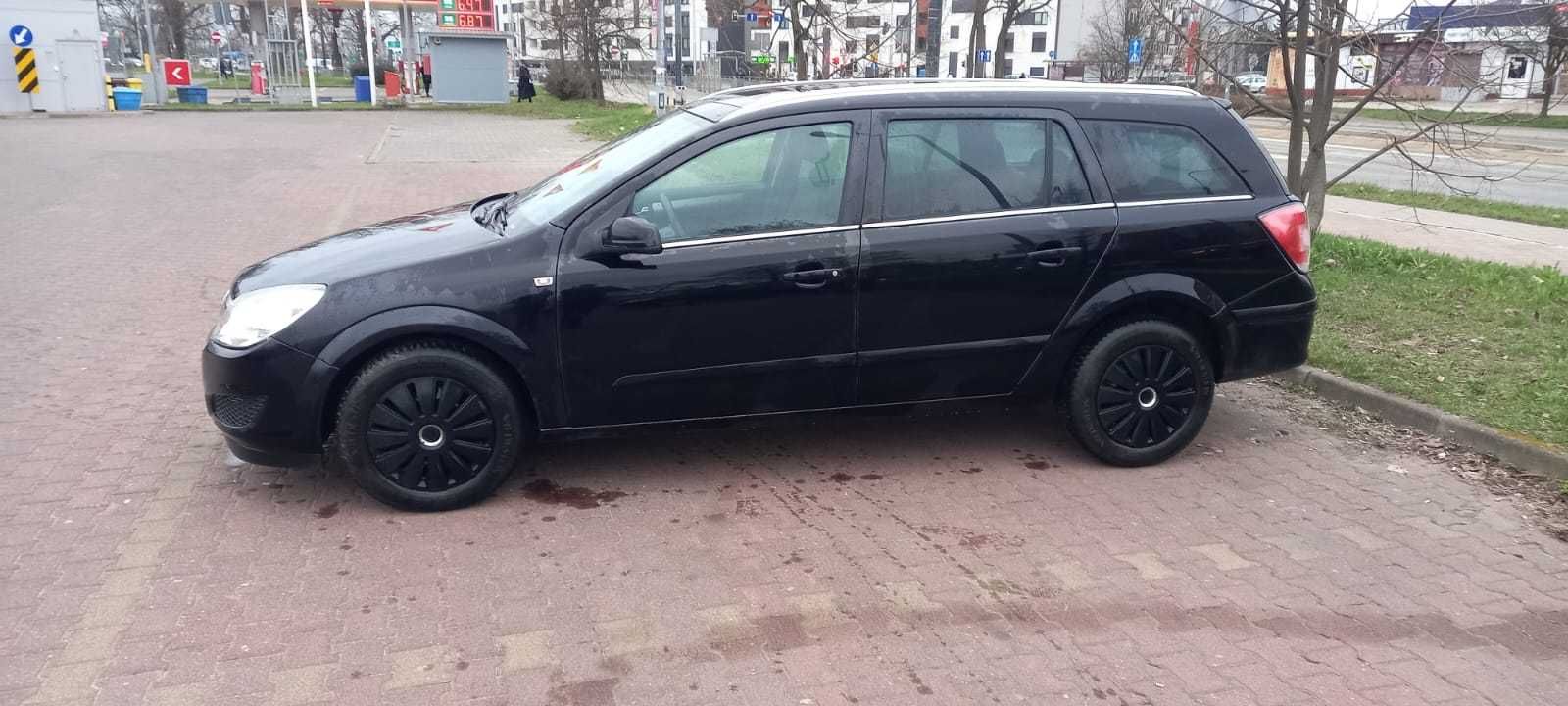 Opel Astra 2007 rok 1,8 benzyna kombi