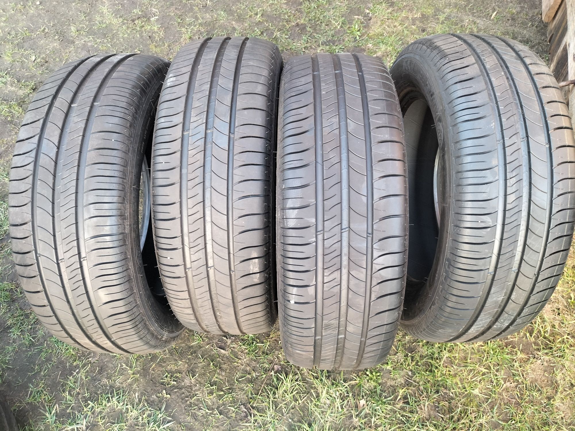 Michelin energy saver 205/60/16 lato 2022r