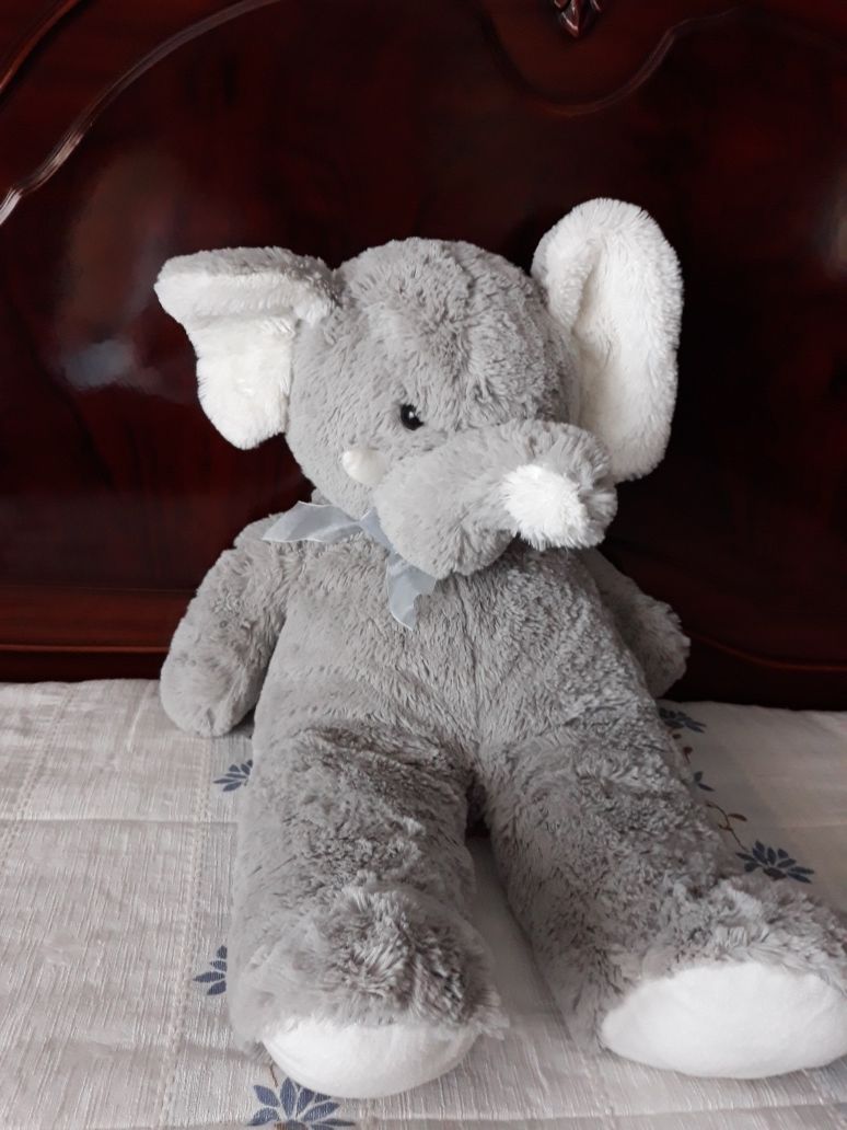 Peluche médio cinzento