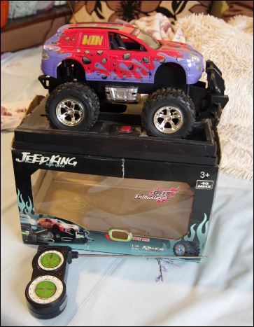 Машина джип Jeep king светящаяся на ДУ со световыми эффектами