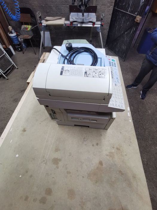 Impressora avariada para compor ou para peças