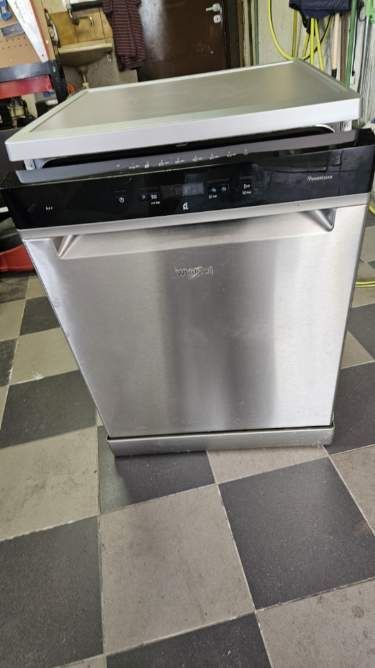 Uszkodzona zmywarka whirlpool 60 cm