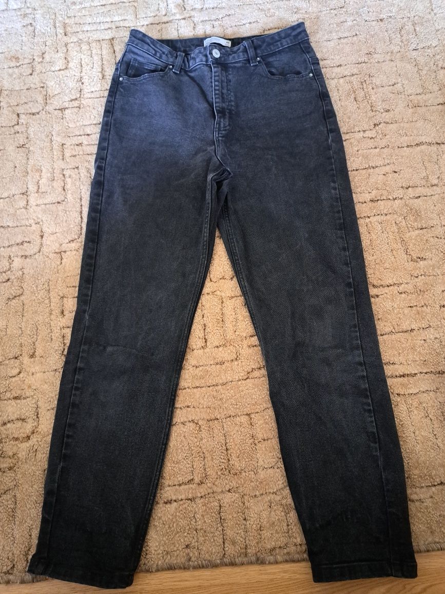 Czarne jeansy damskie rozmiar 40